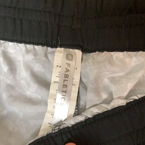 Fabletics Workout Running Athletic Black/White/Orange Shorts. Size Medium - Picture 4 of 4